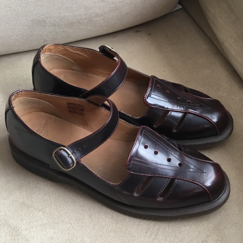 dr (doc) martens like new mary janes